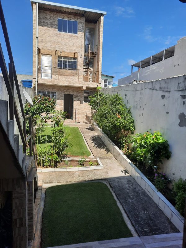 Sobrado/com Edículas/Vende ou Permuta Por Casa ou Chácara/cod.1443 - Imagem 14